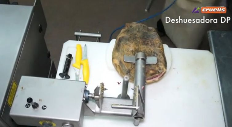 Deshuesadora DP, vista general del puesto de trabajo